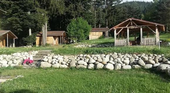 Бунгала Ски Писта Говедарци Exterior foto